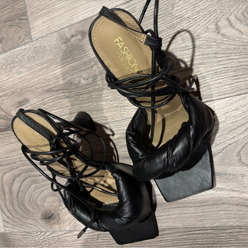 Black Strappy Women's Shoes